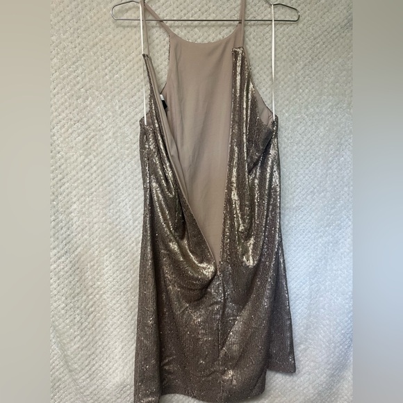 Halston Heritage Gold Sequin Mini Dress Halter Top Sleeveless Sz 12 - Picture 7 of 8